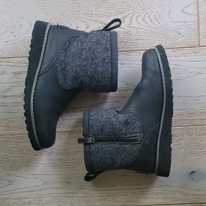 UGG kids fur lined boots size 2